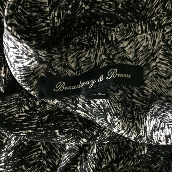 BROADWAY & BROOME Madewell Black Off White Print 100% Silk One Piece Romper - Picture 2 of 11